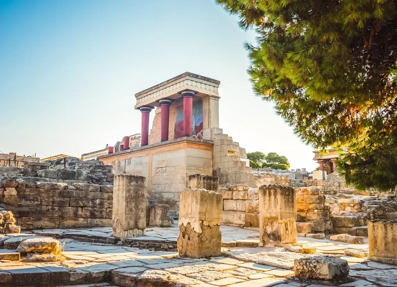 4. The Minoans: Europe's First Civilization, Swallowed by Fire and Waves (Image Credits: Pixabay)