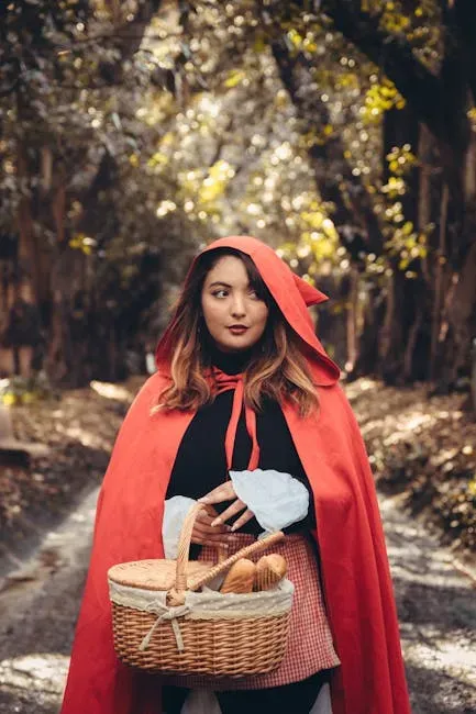 6. Little Red Riding Hood - Cannibalism and No Rescue (Image Credits: Pexels)