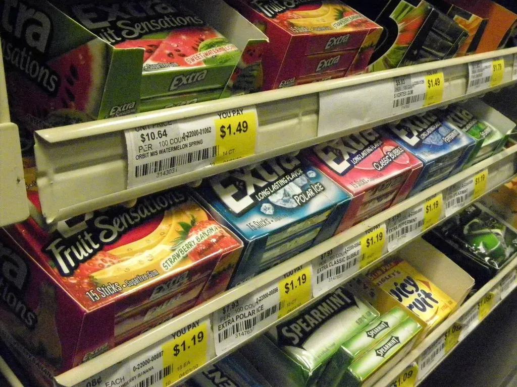 9. Impulse Buys Lined Up at Checkout (slgckgc, Flickr, CC BY 2.0)