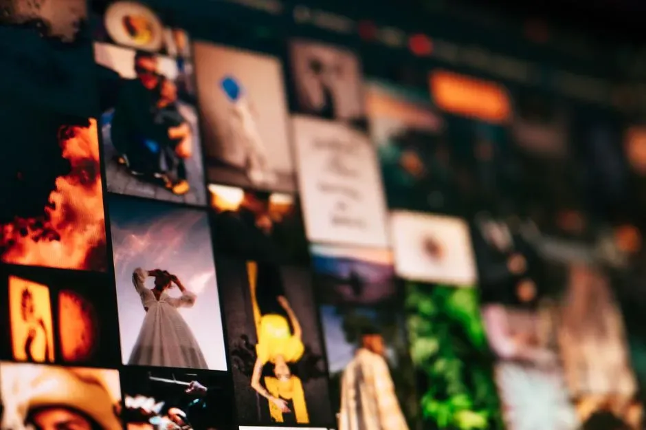 1. Up (2009): The wordless story of Carl and Ellie (Image Credits: Pexels)