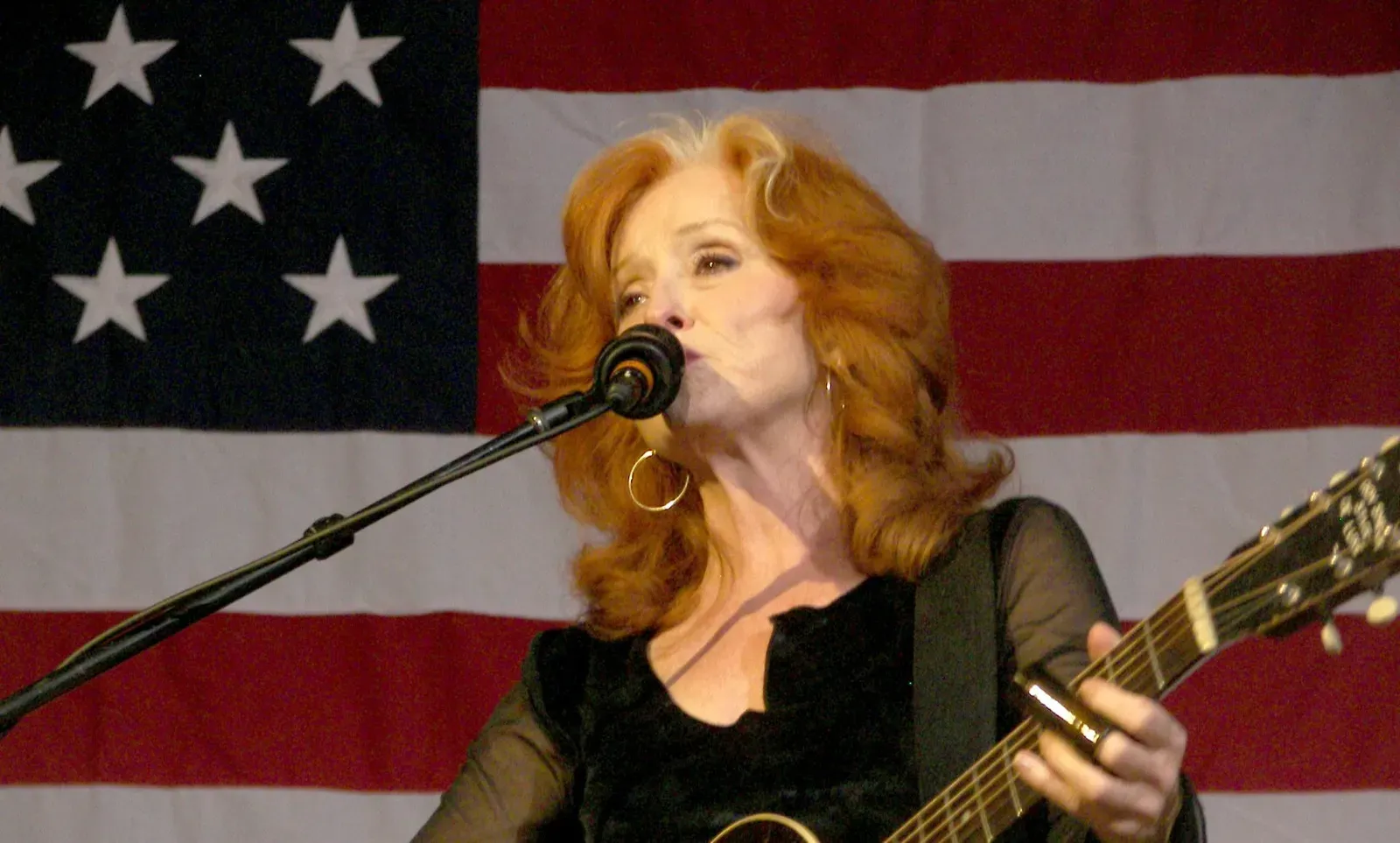 Bonnie Raitt – "I Can't Make You Love Me" (1991) (Image Credits: Wikimedia)