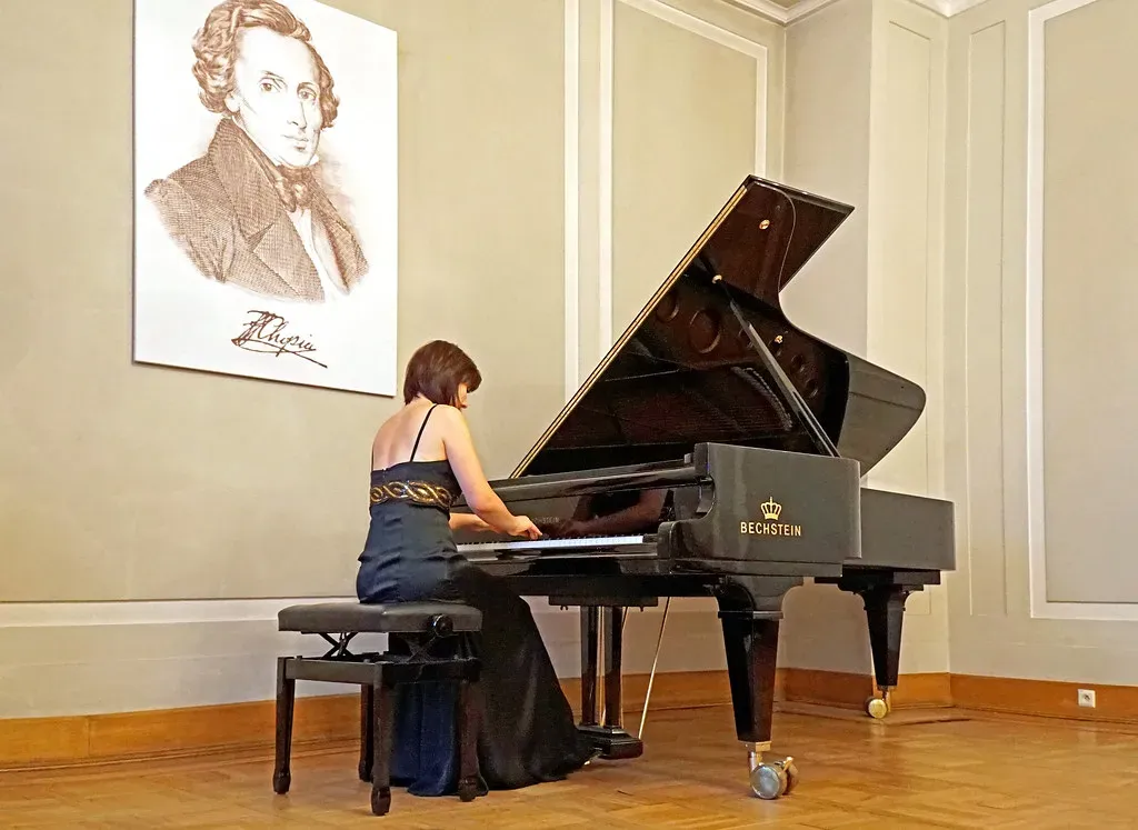 1. Frédéric Chopin – Nocturne in C-sharp Minor, Op. Posth. (dgjarvis10@gmail.com, Flickr, CC BY-SA 2.0)