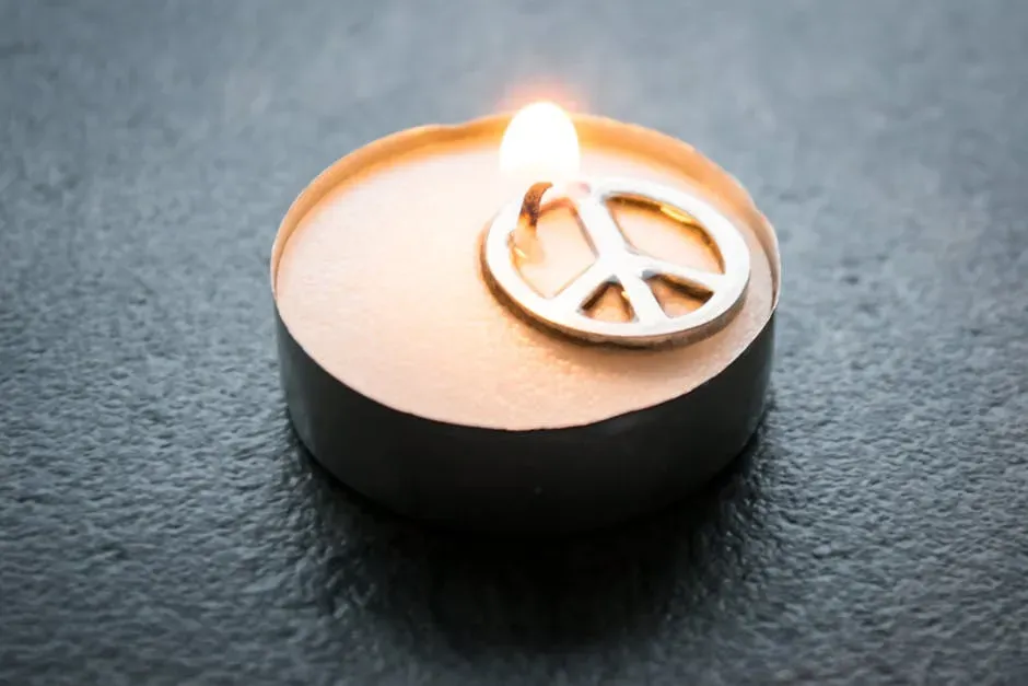 The Peace Symbol: An Anti-War Icon Branded as Occult (Image Credits: Pexels)
