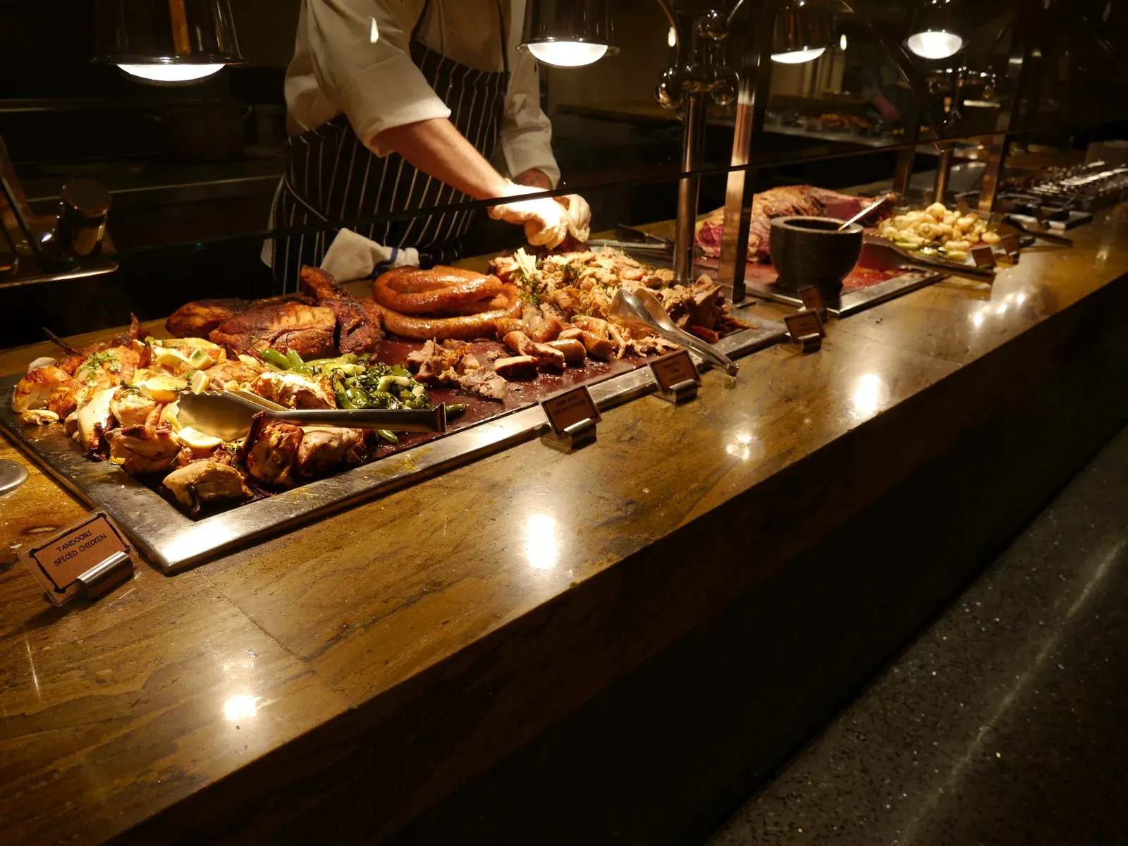 The Death of the Cheap Vegas Buffet (Image Credits: Wikimedia)