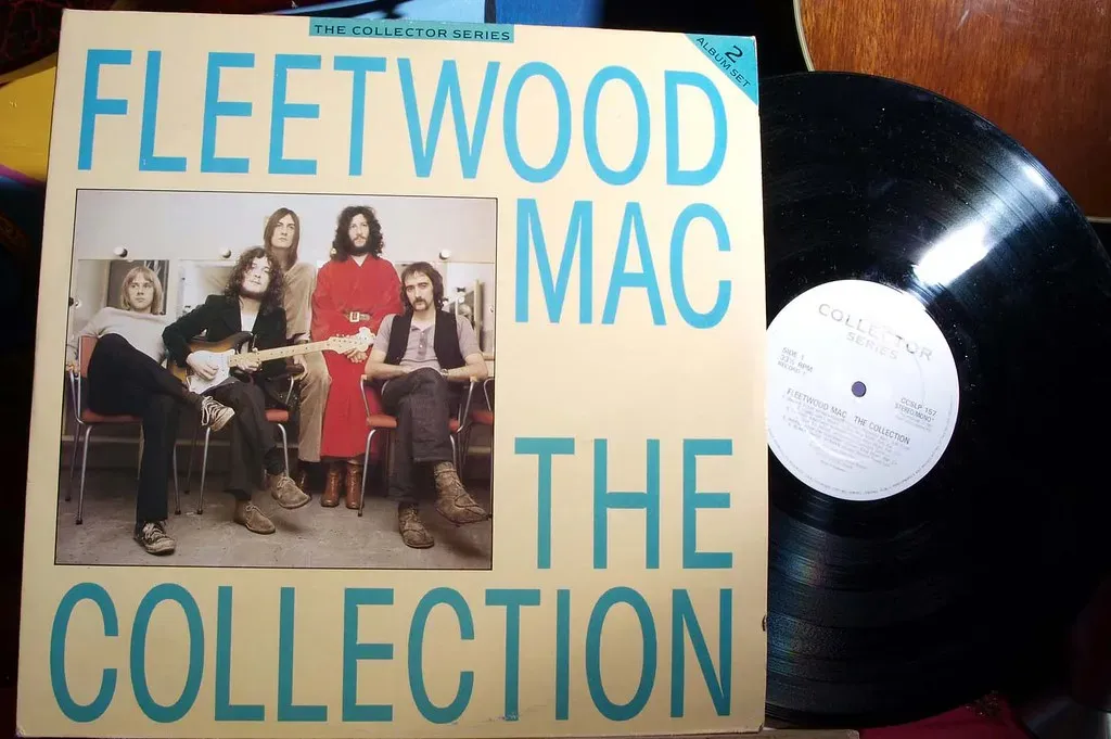 3. "Landslide" - Fleetwood Mac (1975) (badgreeb RECORDS - art -photos, Flickr, CC BY-SA 2.0)