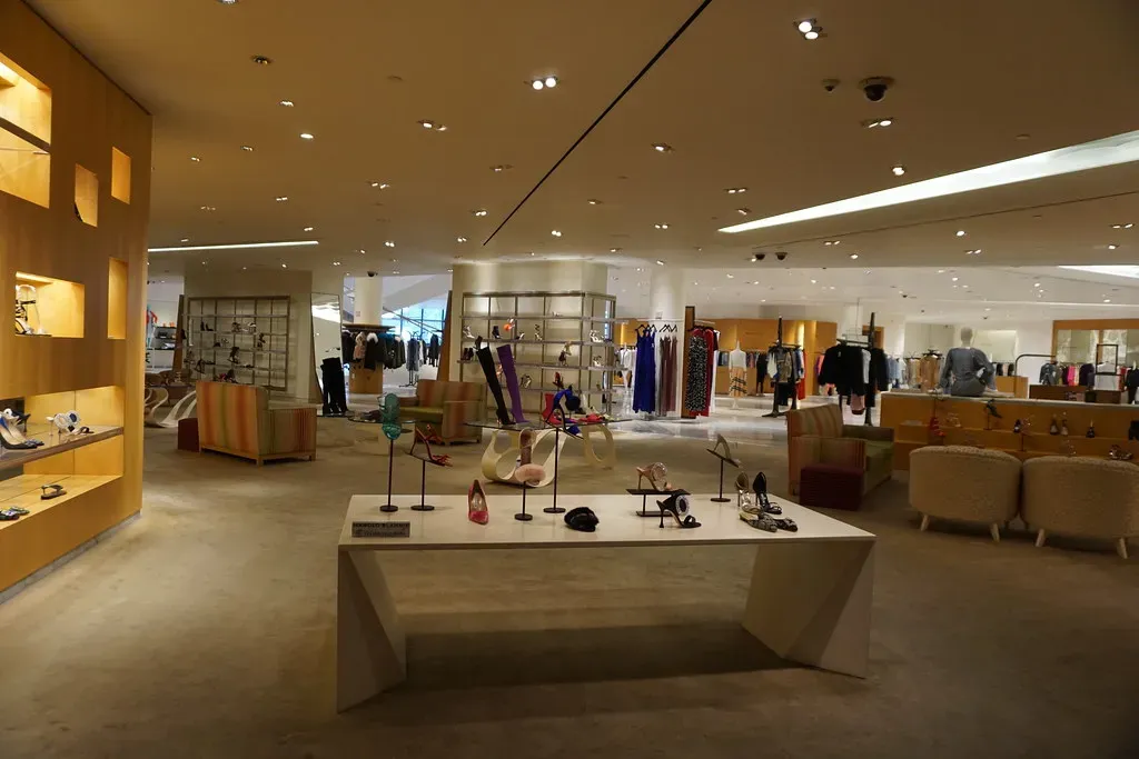Barneys New York - When Luxury Lost Its Way (Image Credits: Flickr)