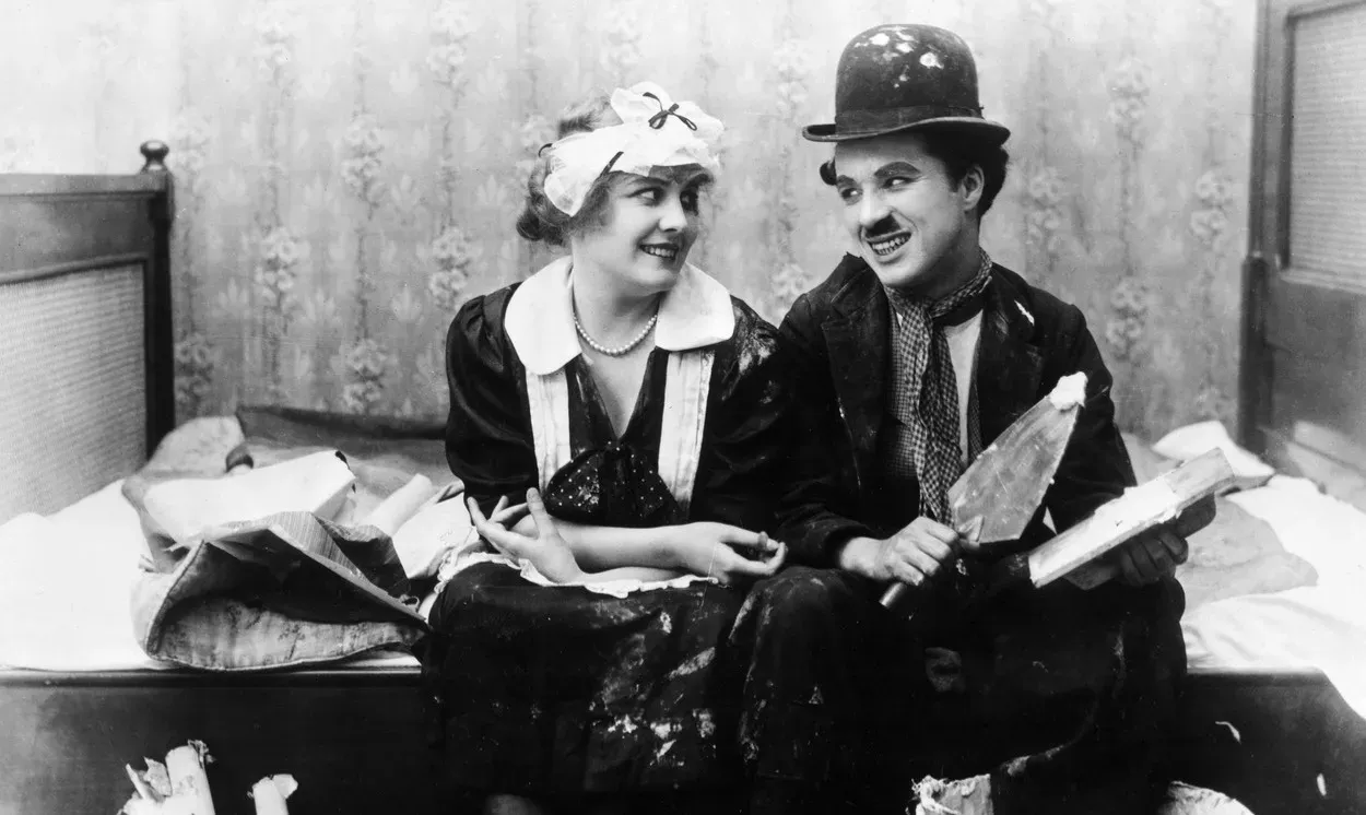 Charlie Chaplin and Edna Purviance (Image Credits: Wikimedia)