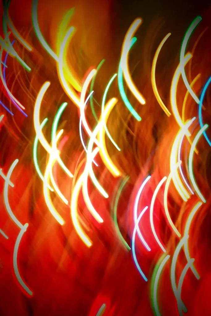 Red and Yellow: The Colors of Urgency and Energy (Image Credits: Rawpixel)