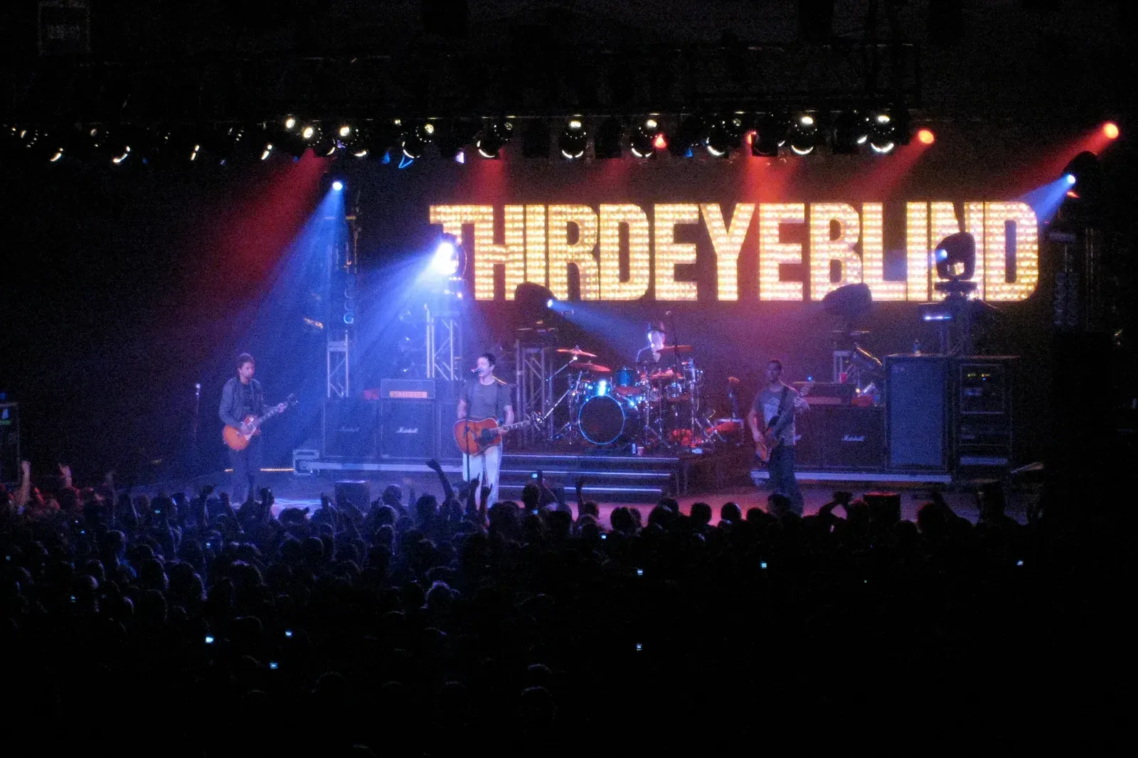 4. "Semi-Charmed Life" by Third Eye Blind (Image Credits: Taken by bdesham with a Canon PowerShot SD800., CC BY-SA 4.0)
