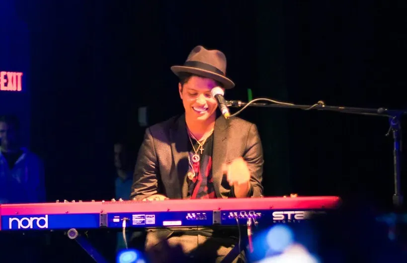 Bruno Mars, dropped from Motown before he ever released an album (Image Credits: Flickr)