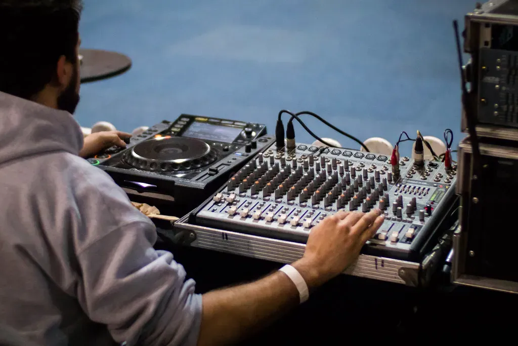 Sound Engineers: Architects of the Auditory Experience (Image Credits: Flickr)