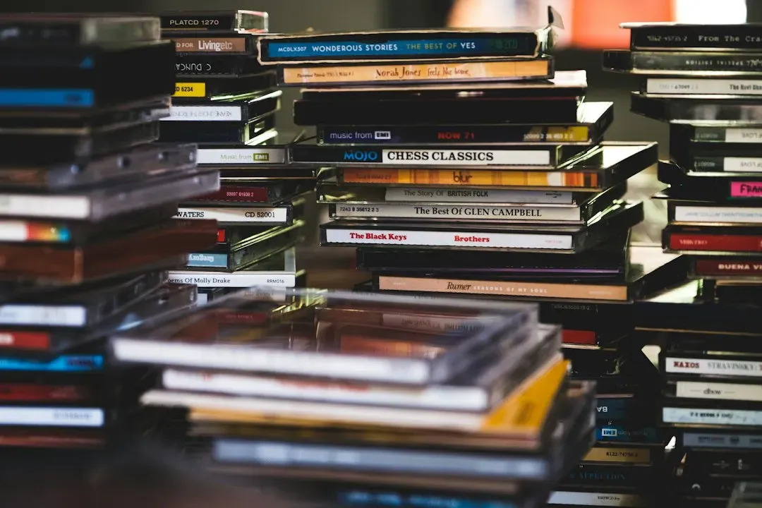 Connecting with other collectors online (Image Credits: Unsplash)