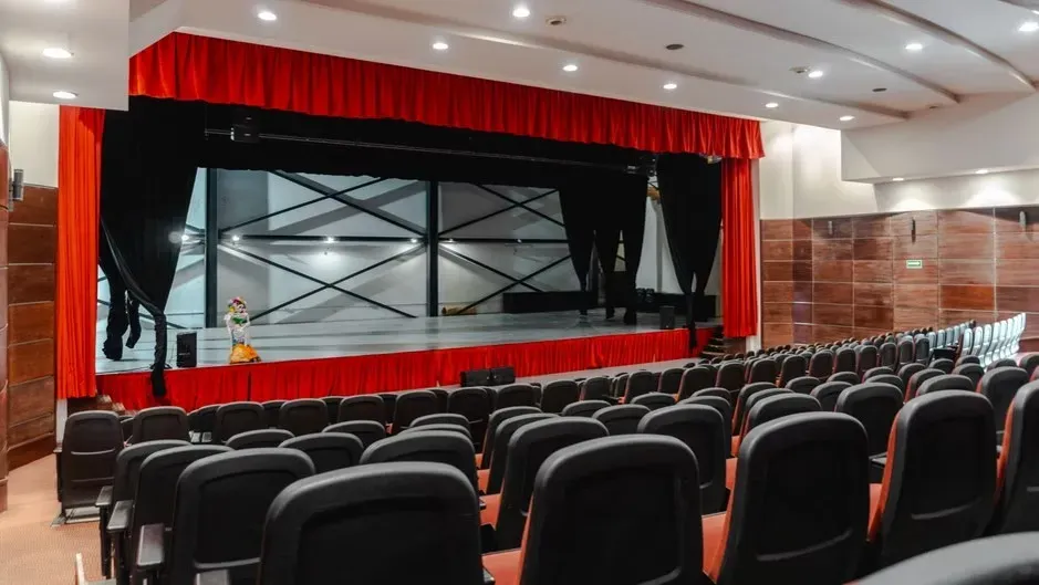 Carnegie Mellon University School of Drama: The Conservatory Ceiling (Image Credits: Pexels)