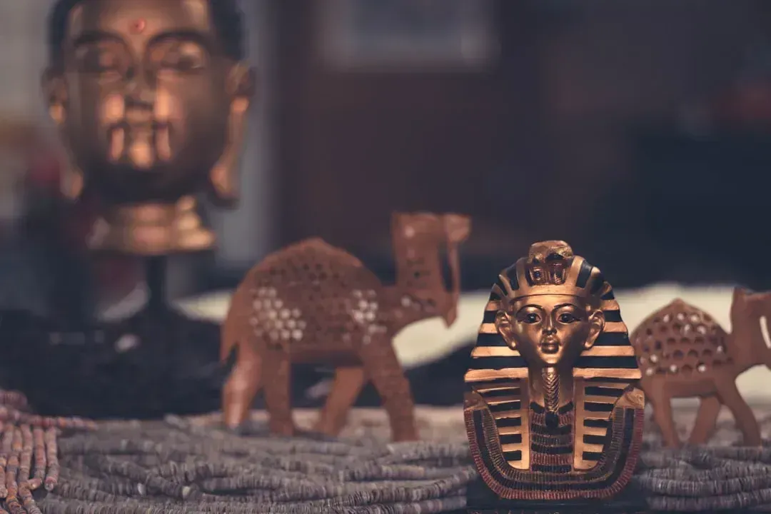 7. Egyptian Hallucinogenic Rituals: The Gods Behind the Drug (Image Credits: Unsplash)