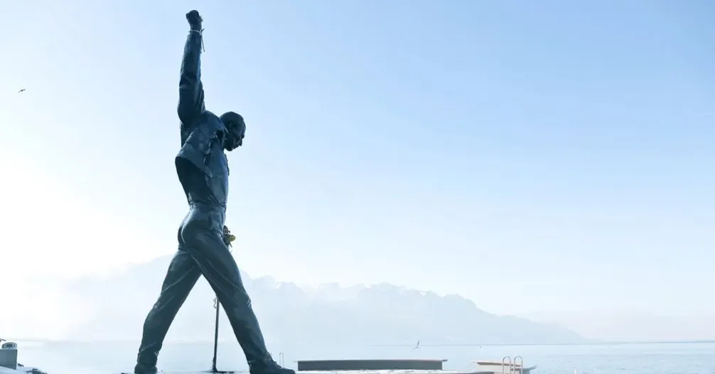 3. Freddie Mercury (born Farrokh Bulsara) (Image Credits: Rawpixel)