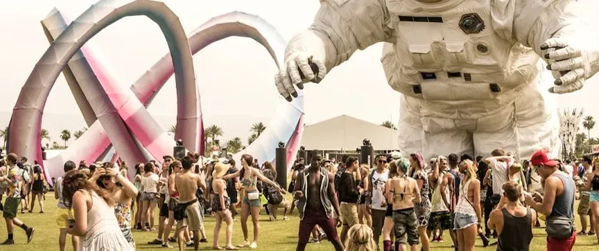 1. Coachella 2025 - The Desert Returns With a Legendary Lineup (Image Credits: Unsplash)