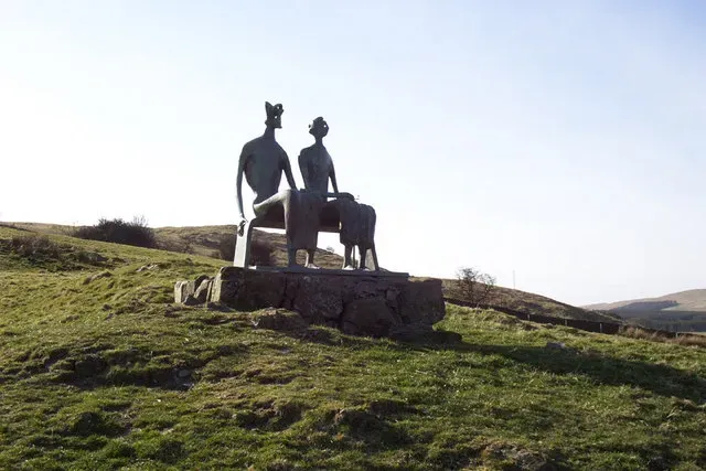 Jack and Jill: Royal Heads, Tax Scandals, and a Village Love Affair (From geograph.org.uk, CC BY-SA 2.0)