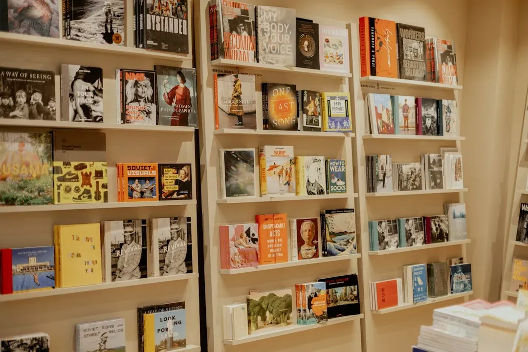 Hardcovers, Paperbacks, and the Face Out Question (Image Credits: Unsplash)