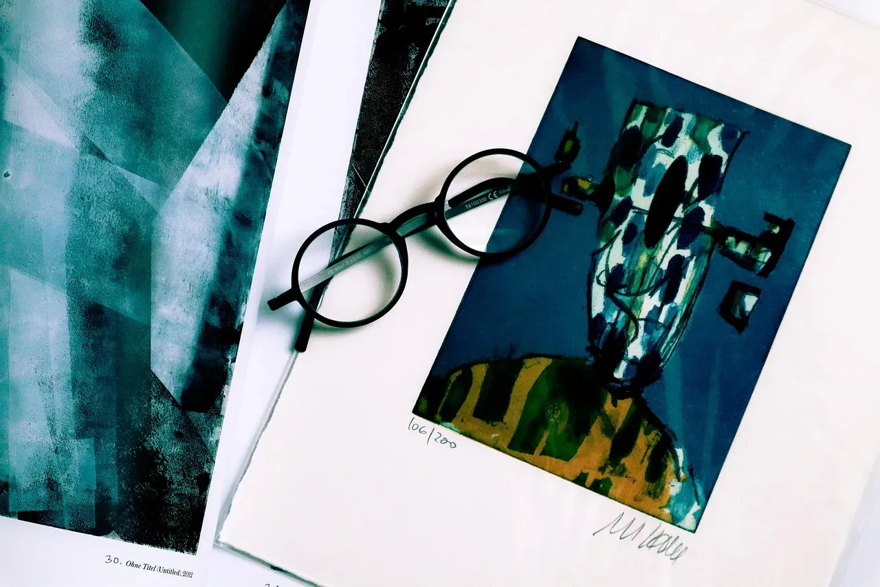 8. A Famous Collector Finally Noticed (Image Credits: Pixabay)