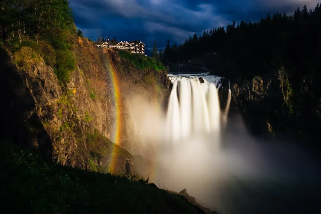 Twin Peaks, Washington - Twin Peaks (Image Credits: Unsplash)