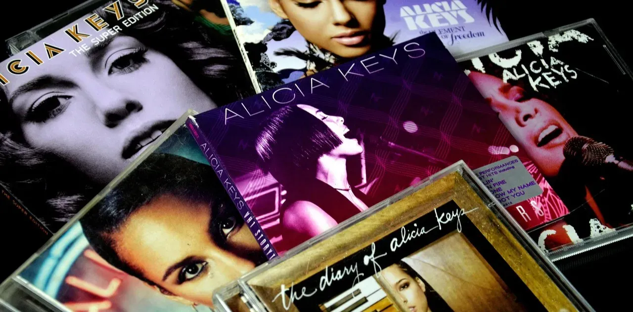 5. Alicia Keys, Songs in A Minor (Image Credits: Pixabay)