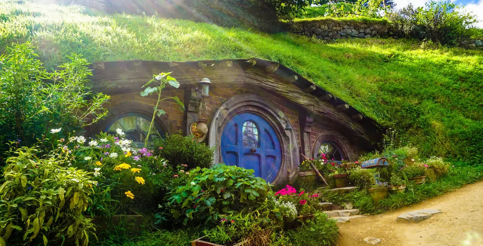 3. Hobbiton, Matamata, New Zealand (The Lord of the Rings) (Image Credits: Wikimedia)