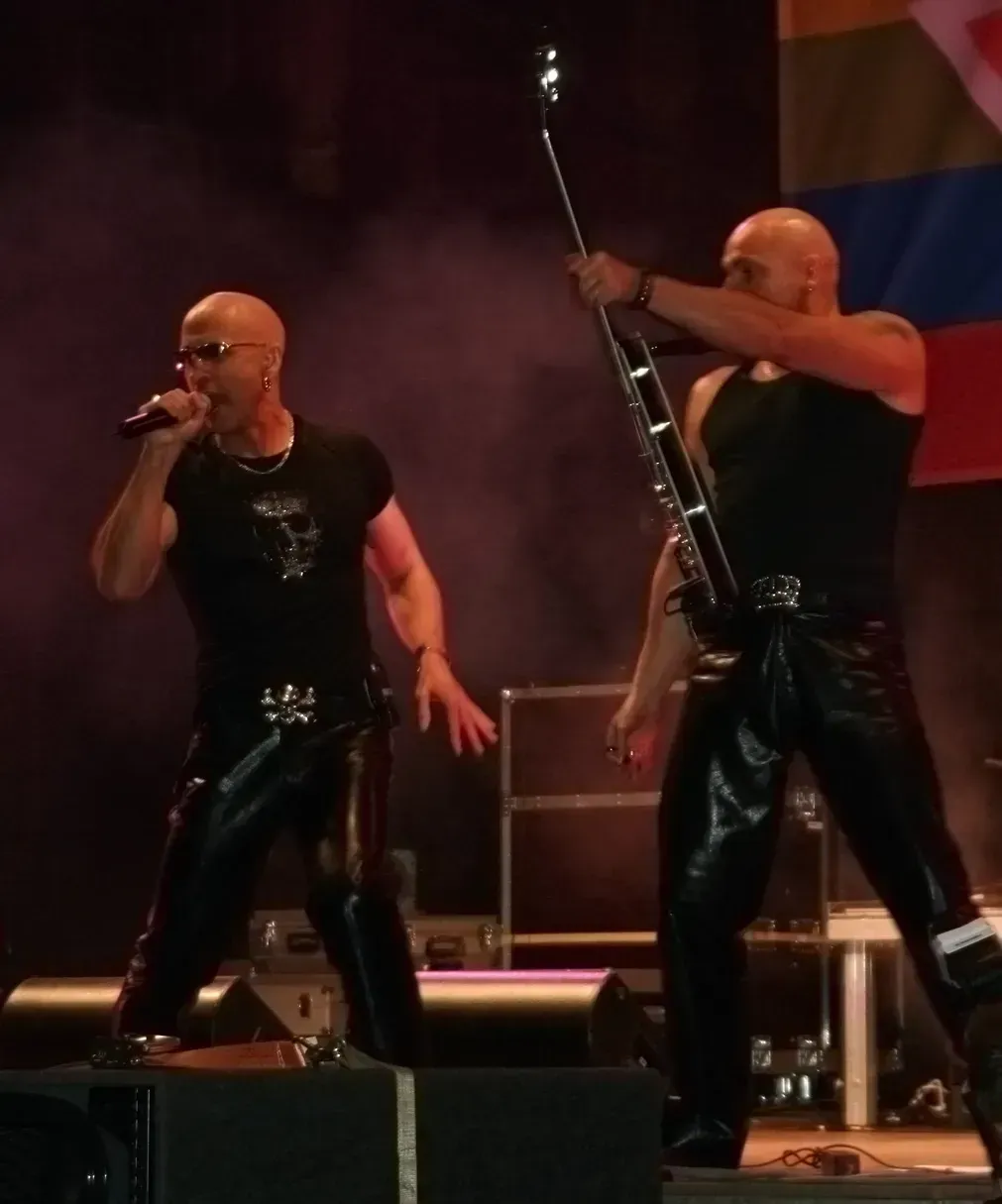 Right Said Fred: Too sexy to disappear quietly (Image Credits: By Manfred Werner / Tsui, CC BY-SA 3.0)