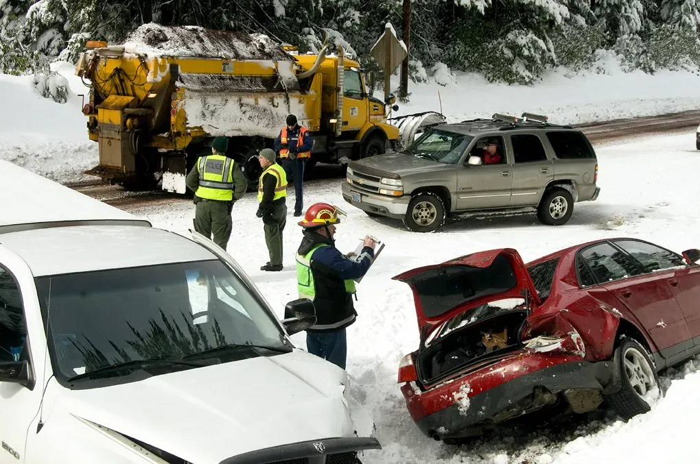 States Where Winter Crashes Spike the Most - and How Desert States Fit In (Feb. 24 crash Santiam Pass

Uploaded by Smallman12q, CC BY 2.0)