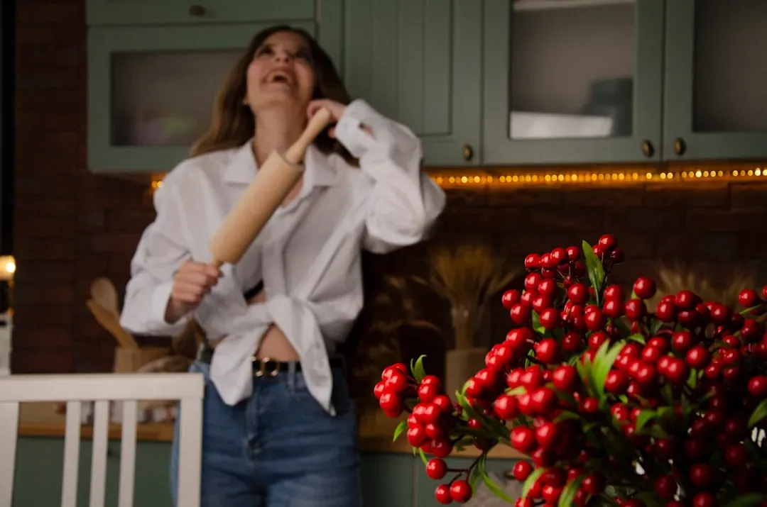 15. Lorde's Nap, Berries, and Nausea Ritual (Image Credits: Unsplash)