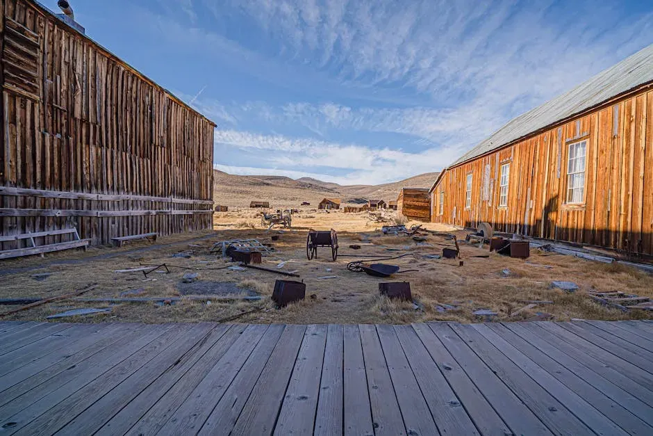 5. Gold Point: A Nearly Forgotten Desert Town With a Few Stubborn Holdouts (Image Credits: Pexels)