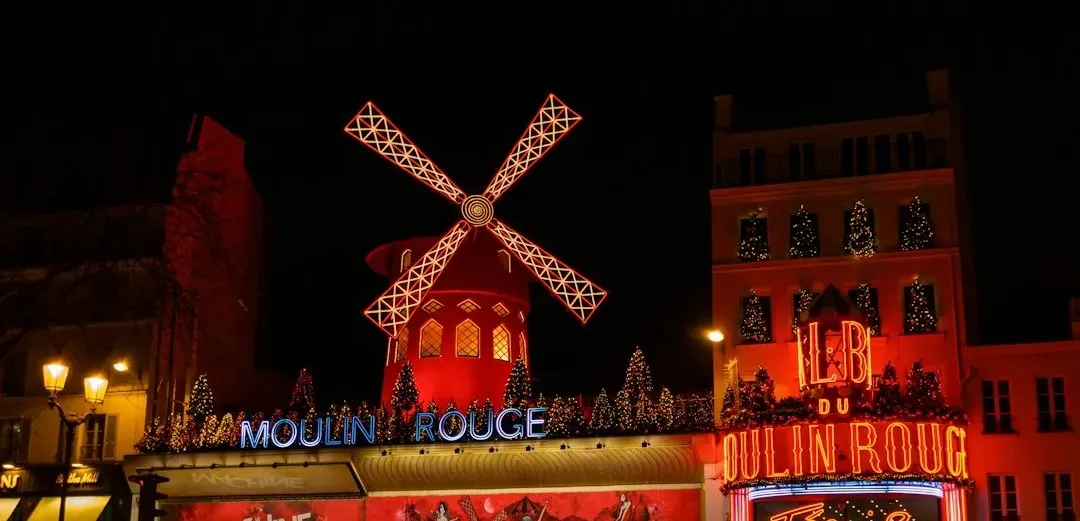 Moulin Rouge! (2001) (Image Credits: Unsplash)