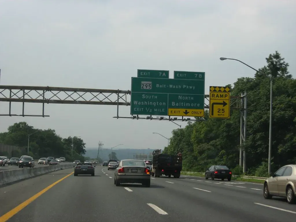 5. Maryland Parkway and Sahara Avenue: The University District Disaster (Image Credits: Flickr)