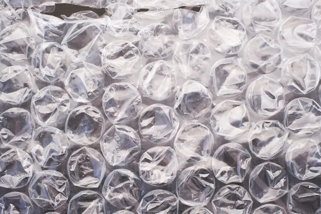 Bubble Wrap and a failed wallpaper experiment (Image Credits: Unsplash)