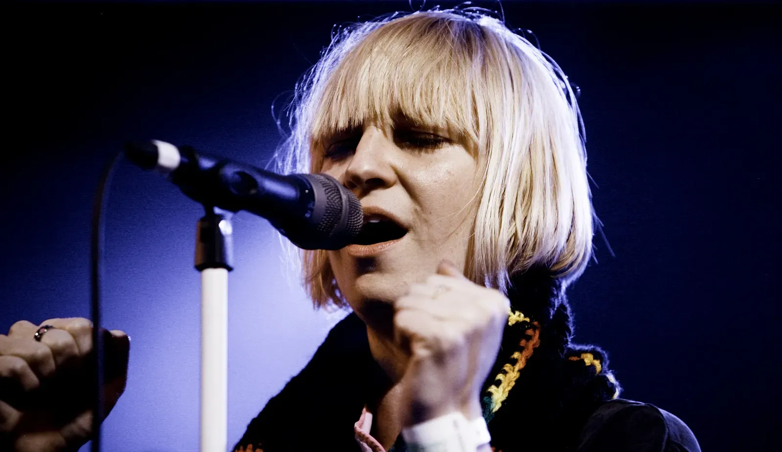 10. "Chandelier" – Sia (2014) (Image Credits: Wikimedia)
