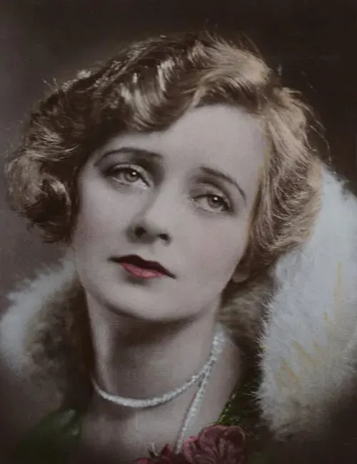 9. Passing by Nella Larsen (1929) - A Radical Novel That Was Ahead of Everyone (Image Credits: Pexels)