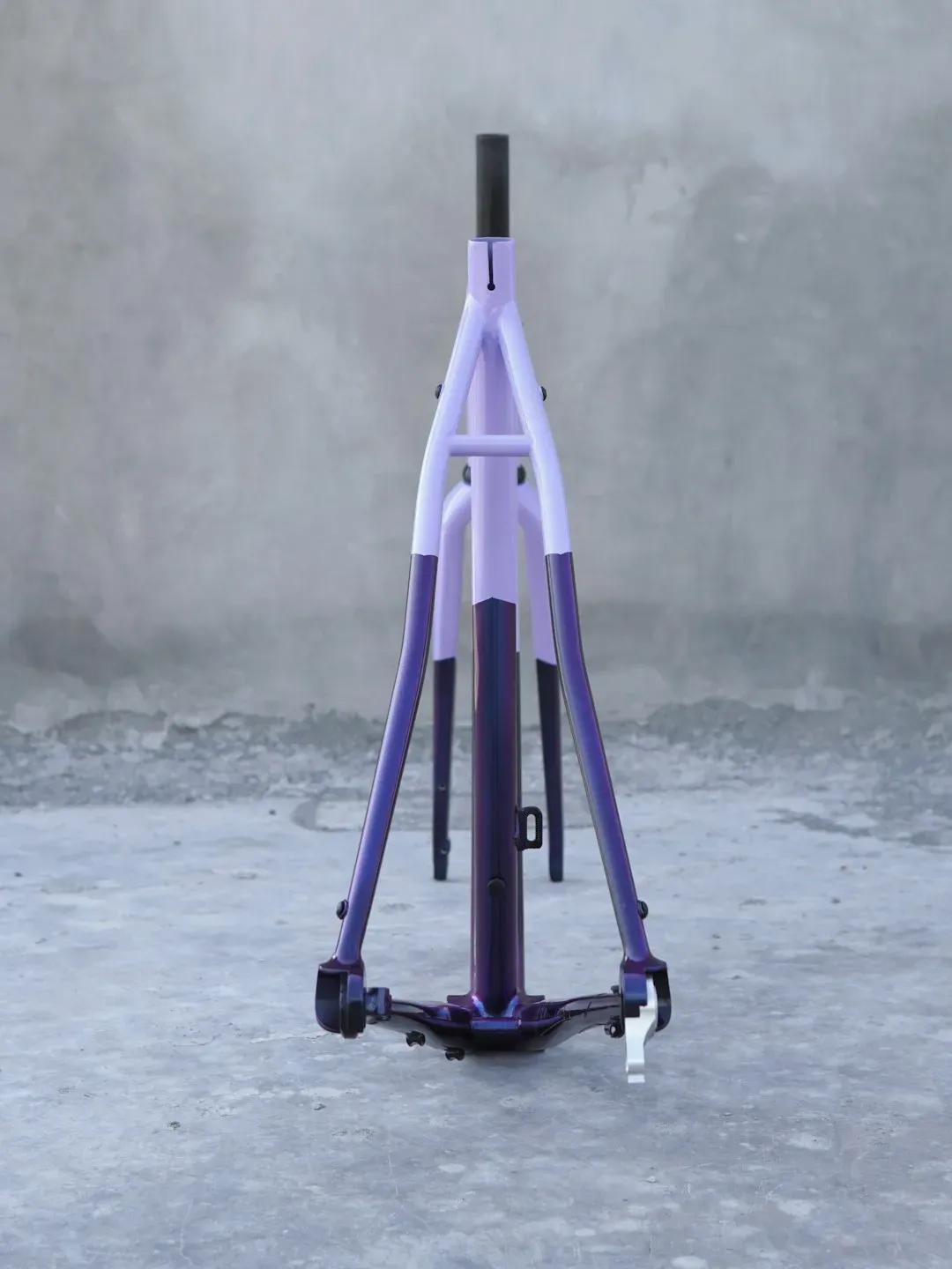 Dyson Vacuums: Five Thousand Reasons to Quit (Image Credits: Unsplash)