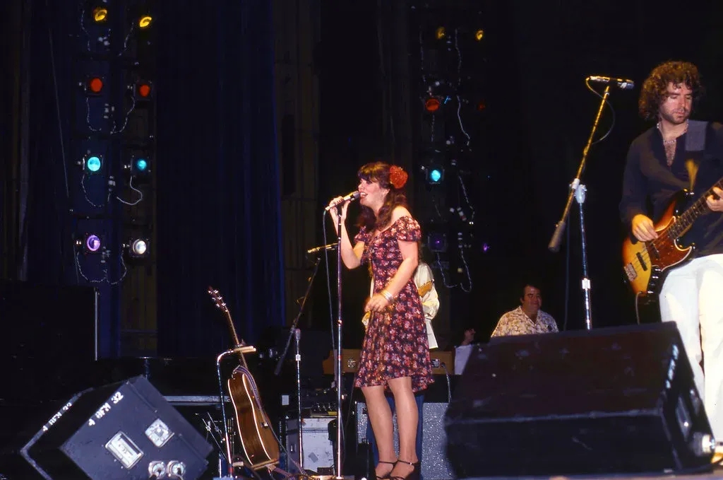 Linda Ronstadt, Simple Dreams (| El Caganer - Over 9 Million views!, Flickr, CC BY 2.0)