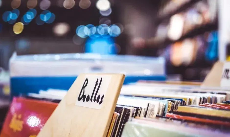 2. "Blackbird" by The Beatles (Image Credits: Pexels)