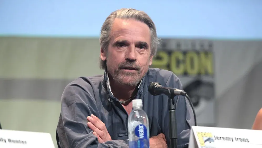 6. Jeremy Irons in Dead Ringers (Image Credits: Flickr)
