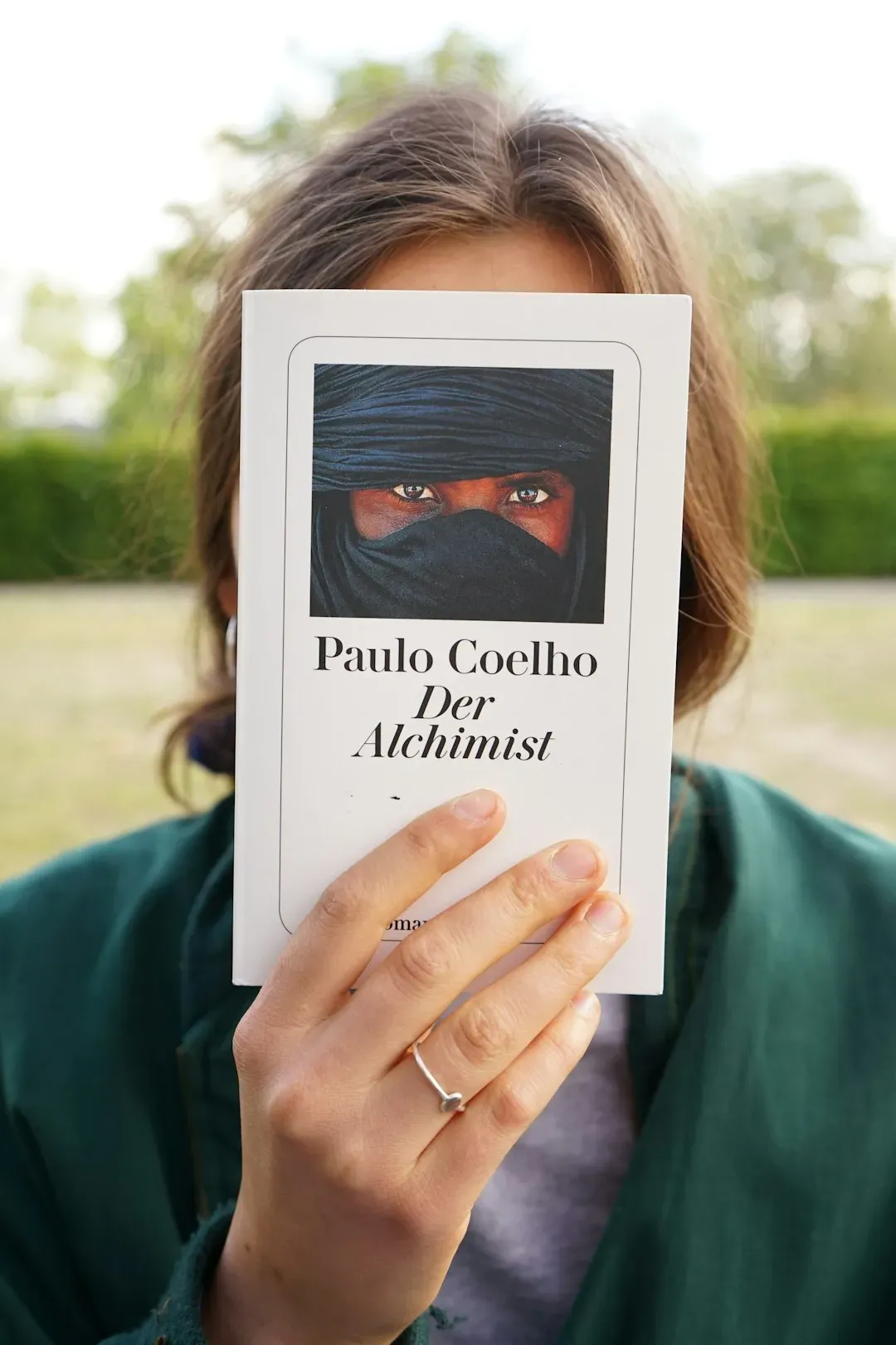 The Alchemist – Overrated Self-Help Disguised as Fiction (Image Credits: Unsplash)