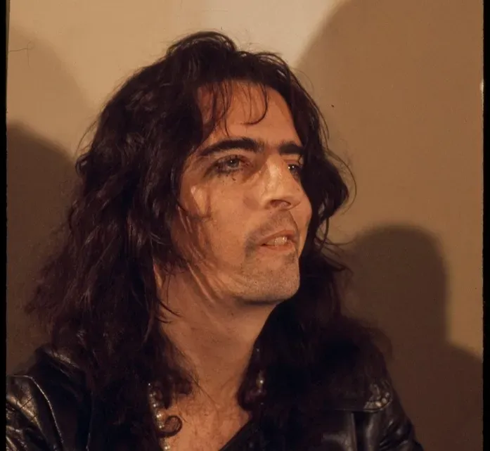 6. Alice Cooper (Image Credits: Rawpixel)
