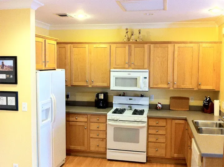 Upgrade Your Cabinet Hardware (Image Credits: Flickr)