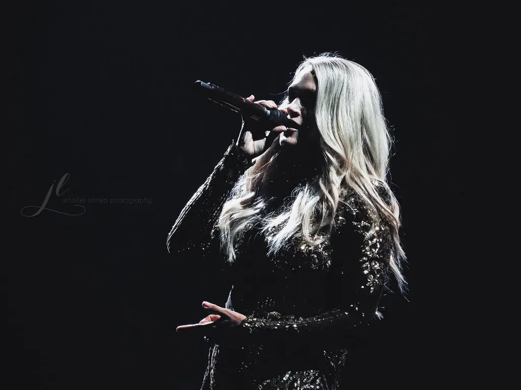 6. Carrie Underwood, "Before He Cheats" (jenniferlinneaphotography, Flickr, CC BY 2.0)
