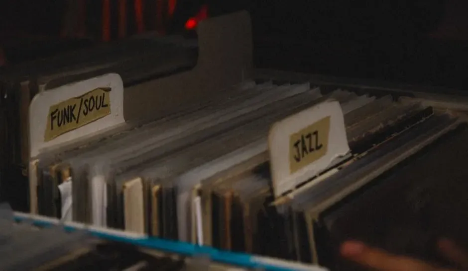 7. The Funk Brothers - Detroit's Uncredited Engine (Image Credits: Pexels)