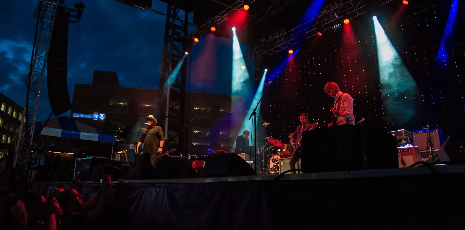 1. Wilco – Yankee Hotel Foxtrot (2002) (Image Credits: Wikimedia)