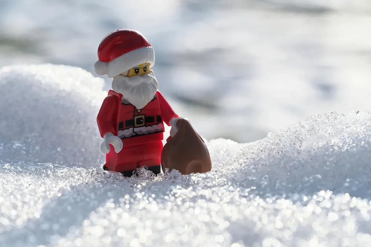 Santa Claus: The Movie (1985) (Image Credits: Pixabay)