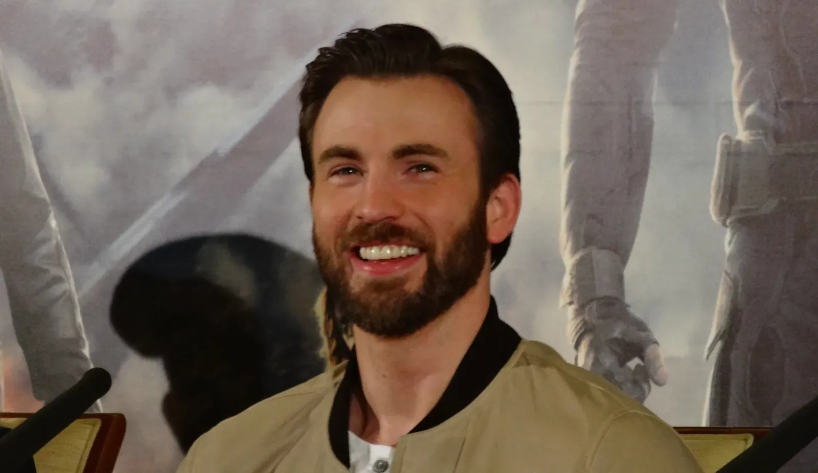 Chris Evans wrestled with anxiety before becoming Captain America (Image Credits: Wikimedia)