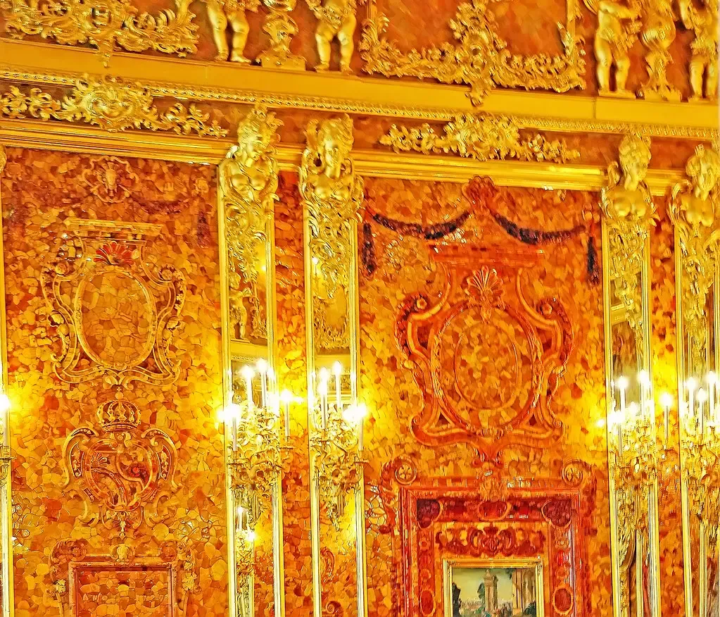 The Amber Room: The World's Most Wanted Art Treasure (dgjarvis10@gmail.com, Flickr, CC BY-SA 2.0)