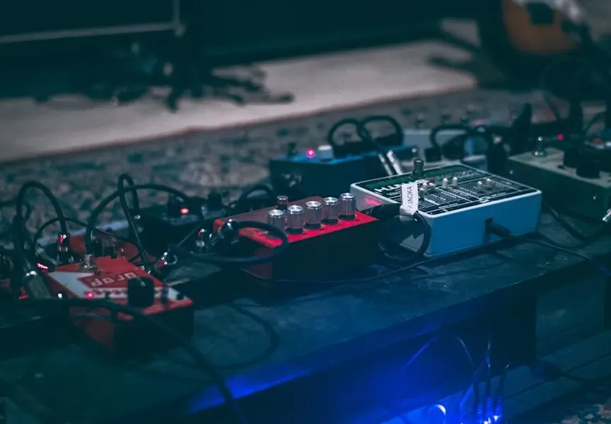 Shoegaze: Staring Down at Pedals Became a Movement (Image Credits: Unsplash)