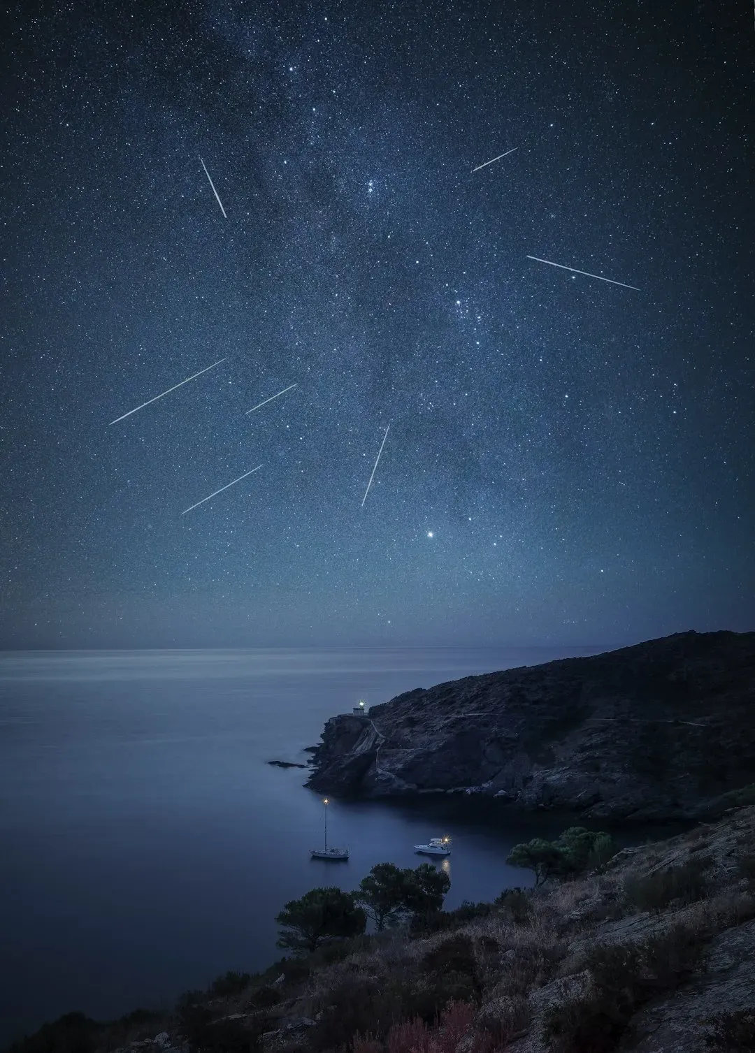 Perseid Meteor Shower Battles a Bright Moon (Image Credits: Unsplash)